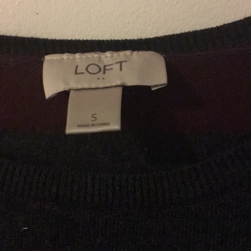 LOFT Sweater - Picture 2 of 3